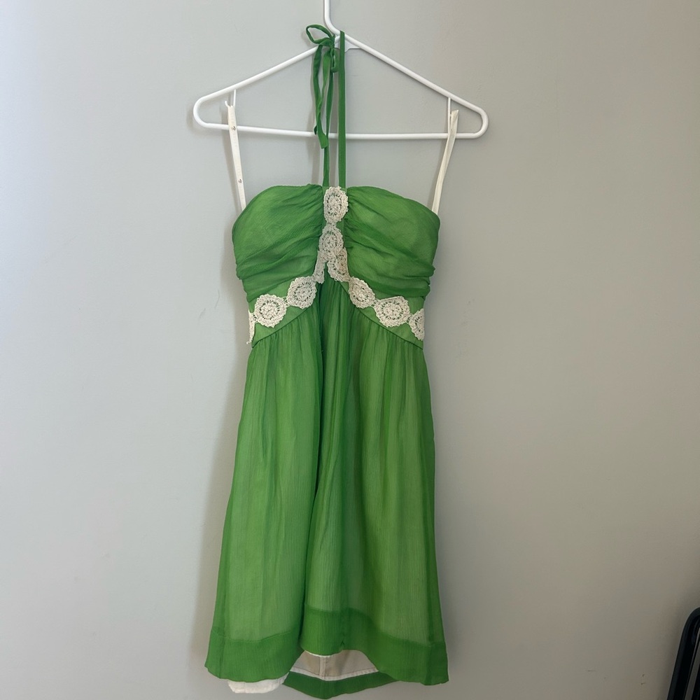 Elegant Green Halter Mini Dress with Lace Accents